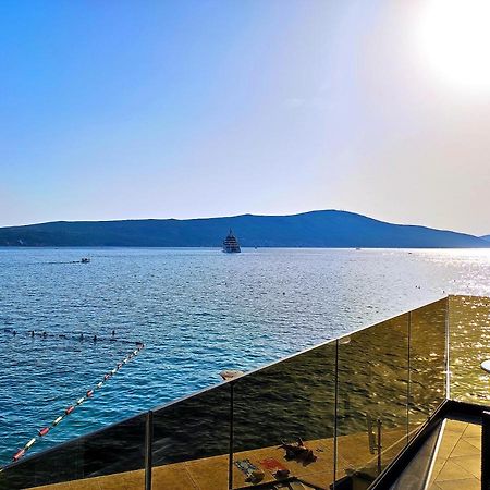 Seafront Apartments ติวัต ภายนอก รูปภาพ